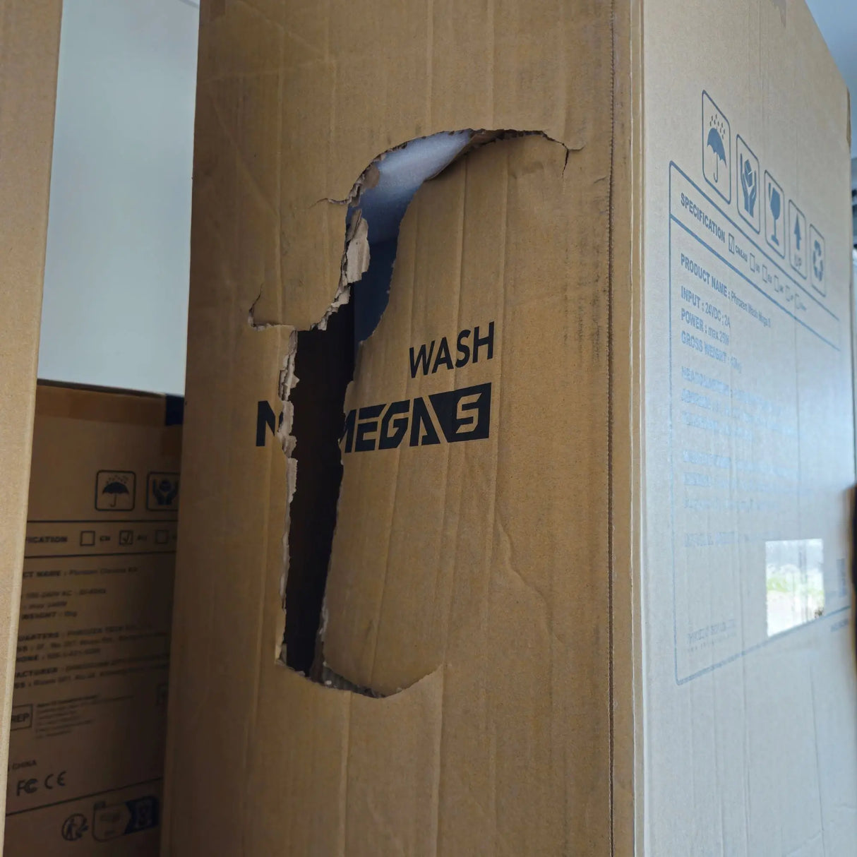 Phrozen Wash Mega S Damaged Box